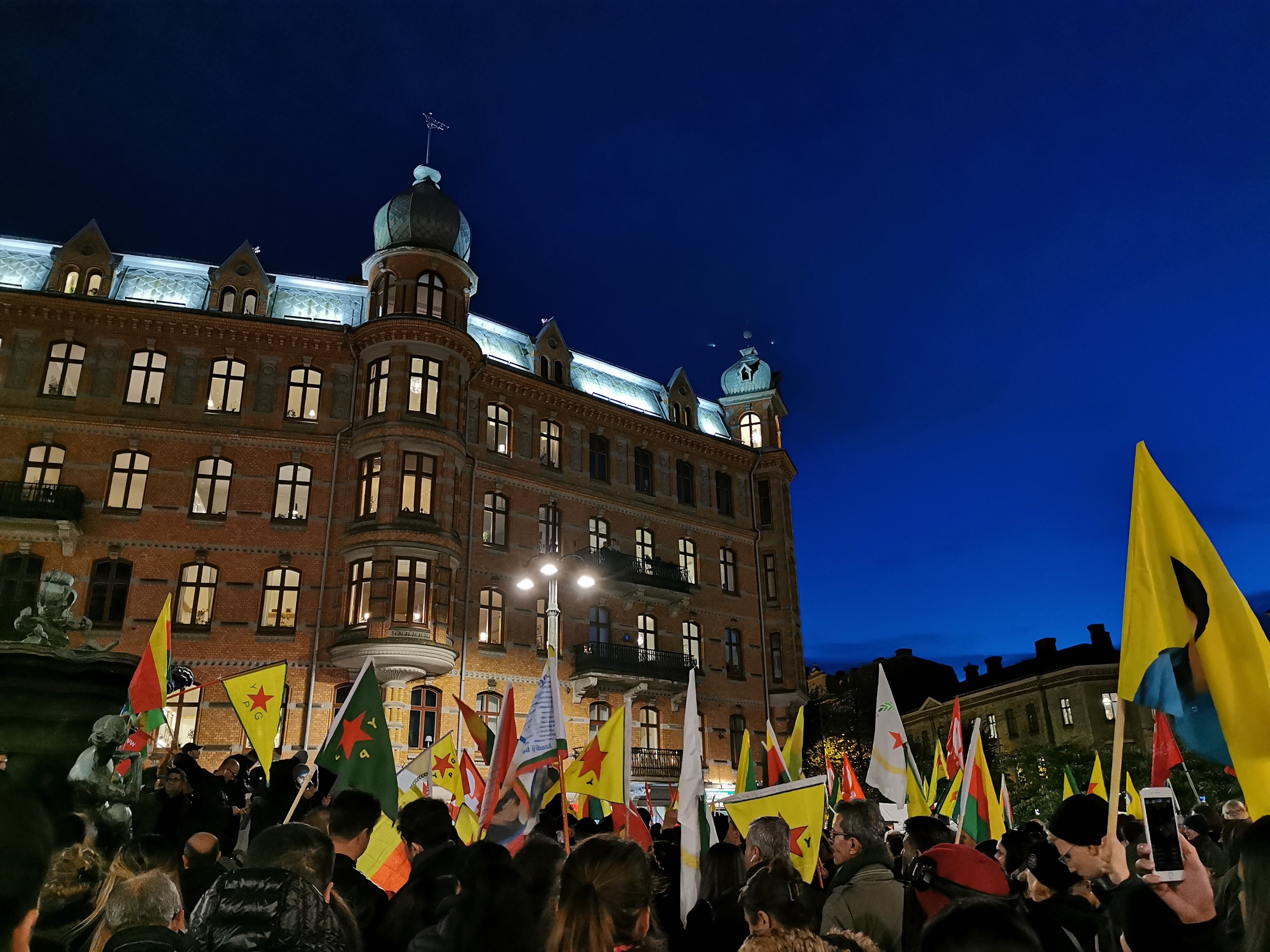 Fortsatta protester på lördag (12/10)